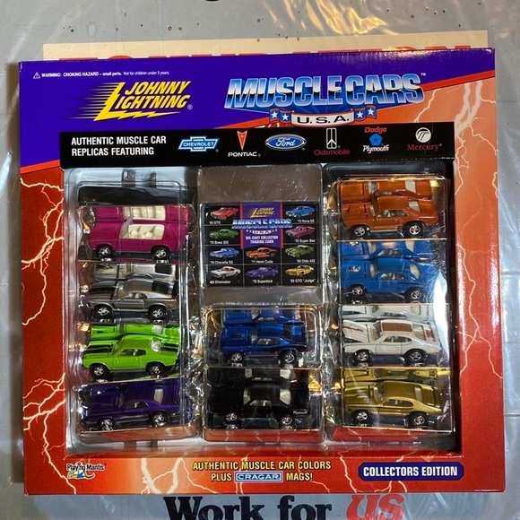 Vintage 90s Johnny Lightning Muscle Car Replica USA Collectors Edition Box Set - Picture 2 of 4